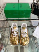 Load image into Gallery viewer, Mommy shoes
