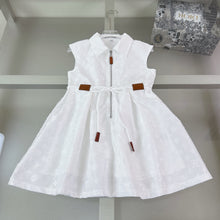 Load image into Gallery viewer, Children dress
