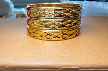 Load image into Gallery viewer, 24k gold Baby sets 0 months  - 2 years old( 3 bangles )
