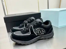 Load image into Gallery viewer, Mommy shoes
