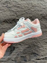 Load image into Gallery viewer, Children shoes
