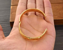 Load image into Gallery viewer, Baby girl  bangles 3 pieces ages 3-8 years old
