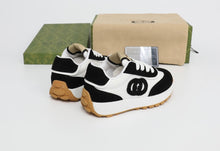 Load image into Gallery viewer, Children shoes

