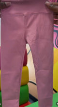 Load image into Gallery viewer, Pink yoga set for kids Ready to ship 3-5 days shipping pocket zippers
