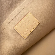 Load image into Gallery viewer, Mommy bag
