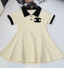 Load image into Gallery viewer, Children dress
