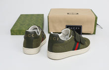 Load image into Gallery viewer, Children shoes
