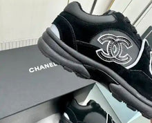 Load image into Gallery viewer, Mommy shoes
