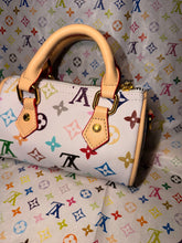 Load image into Gallery viewer, Children bag 24months - 12 years
