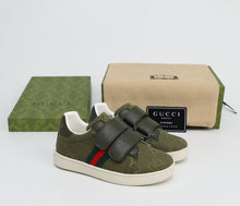 Load image into Gallery viewer, Children shoes
