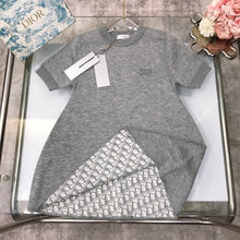 Load image into Gallery viewer, Children dress
