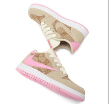 Load image into Gallery viewer, Children shoes
