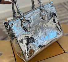 Load image into Gallery viewer, Mommy bag
