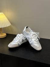 Load image into Gallery viewer, Mommy shoes
