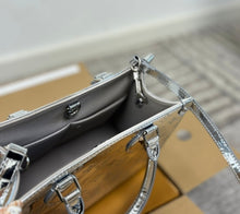 Load image into Gallery viewer, Mommy bag
