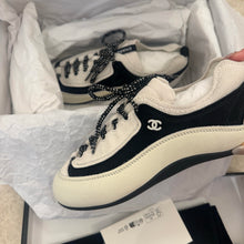 Load image into Gallery viewer, Mommy shoes
