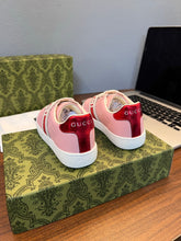 Load image into Gallery viewer, Children shoes
