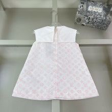 Load image into Gallery viewer, Children dress
