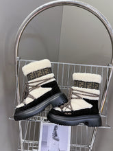 Load image into Gallery viewer, Mommy boots
