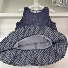 Load image into Gallery viewer, Children dress
