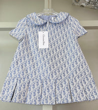 Load image into Gallery viewer, Children dress
