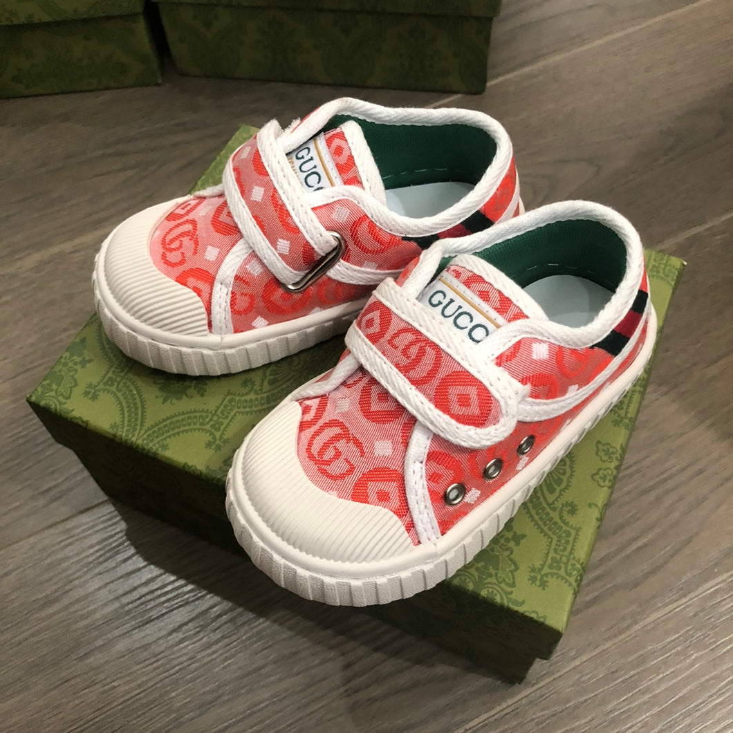 Baby shoes