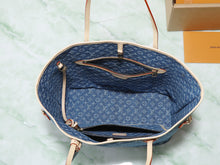 Load image into Gallery viewer, Mommy bag
