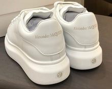 Load image into Gallery viewer, Children shoes
