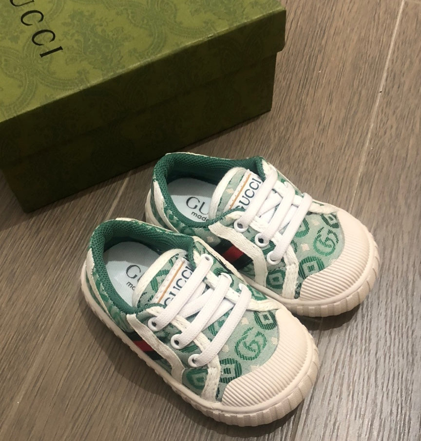 Baby shoes