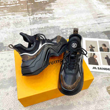 Load image into Gallery viewer, Mommy shoes
