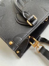 Load image into Gallery viewer, Mommy bag
