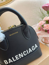 Load image into Gallery viewer, Mommy bag
