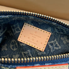 Load image into Gallery viewer, Mommy bag
