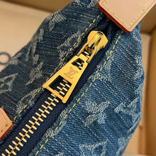 Load image into Gallery viewer, Mommy bag
