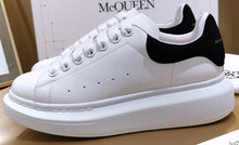 Load image into Gallery viewer, Mommy shoe
