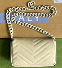 Load image into Gallery viewer, Mommy bag
