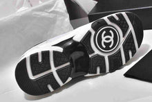 Load image into Gallery viewer, Mommy shoe
