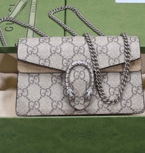 Load image into Gallery viewer, Mommy mini
