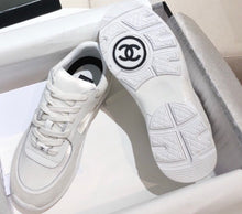 Load image into Gallery viewer, Mommy shoe
