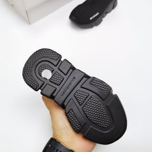 Load image into Gallery viewer, Children Black shoes
