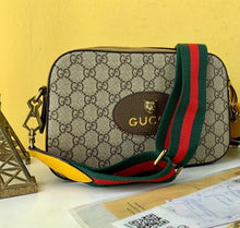 Load image into Gallery viewer, Mommy bag
