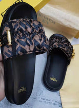 Load image into Gallery viewer, Mommy sandals
