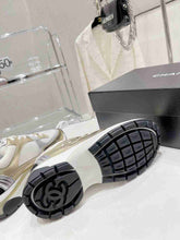 Load image into Gallery viewer, Mommy shoes
